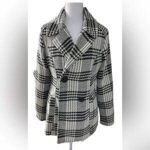 LARRY LEVINE WOMEN’S BLACK & WHITE PLAID COAT SIZE: SMALL LINED WITH POCKETS